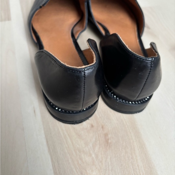 Sarto Black Pointed Leather  Flats - Picture 4 of 7